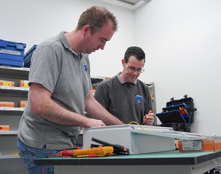 Hoogwaardige paneelbouw en procesautomatisering voor chemische en farmaceutische productie