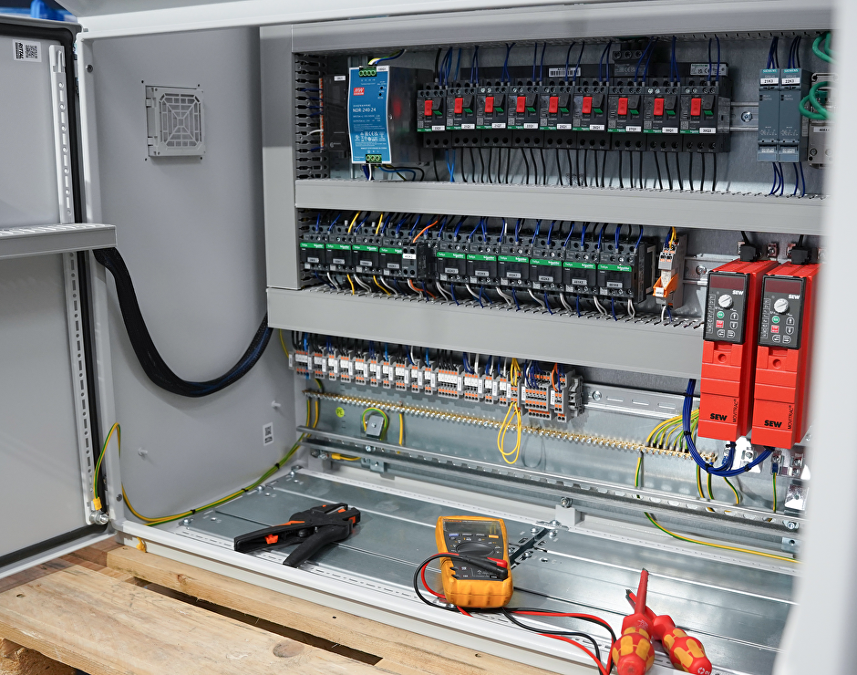 Paneelbouw en automatisering voor maximale veiligheid in chemie en farmacie
