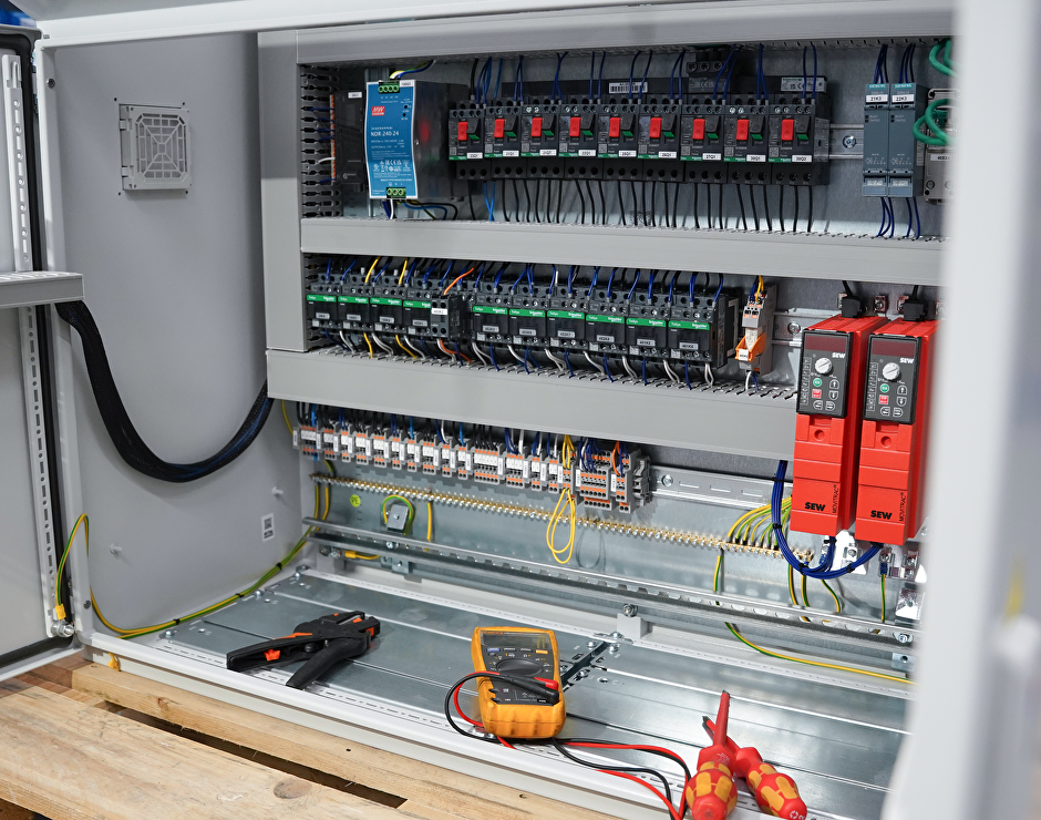 Modulaire automatisering en geïntegreerde paneelbouw voor efficiënte foodprocessen