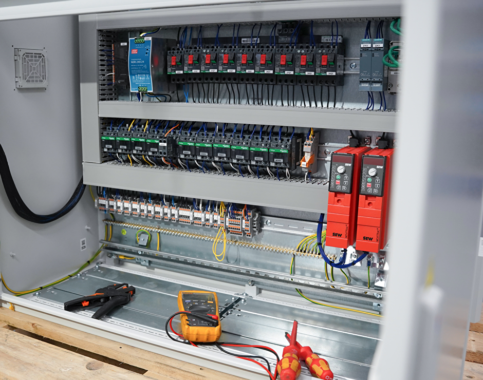 Strakke kasten met precisie in opbouw